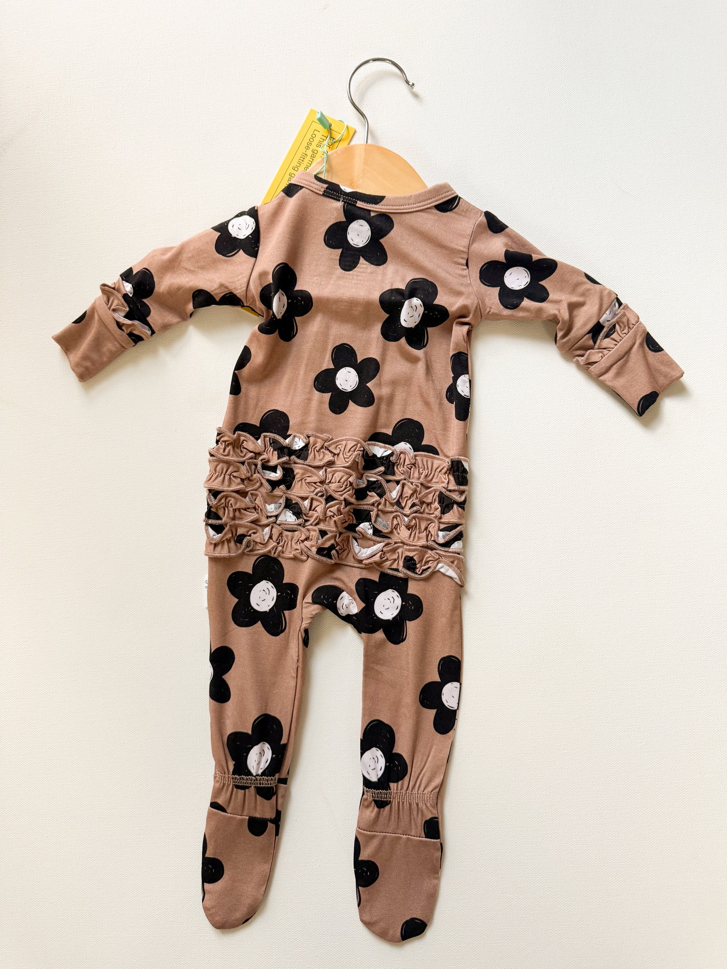 Daisy Ruffle zippie